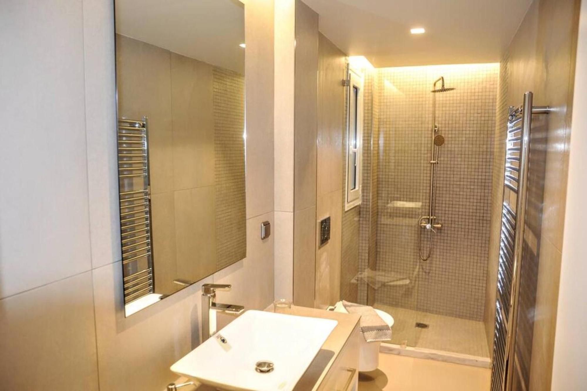 Luxurious Apartment In Acropolis Athene Buitenkant foto